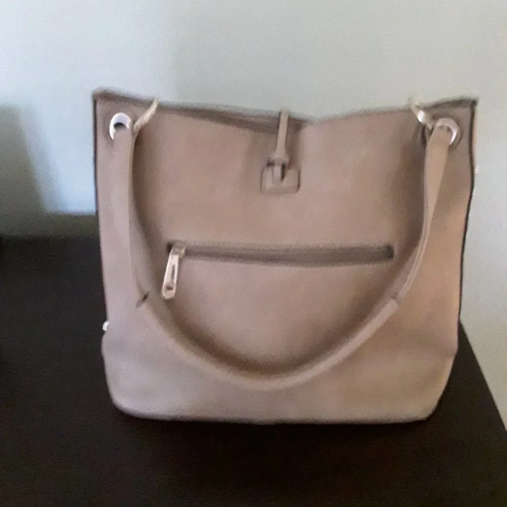 Purse - Picture 3 of 5